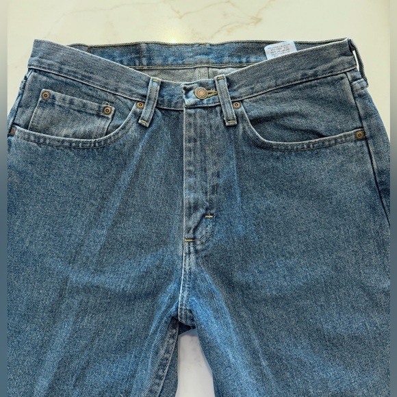 Wrangler Relaxed Fit Medium Wash Size 31 x 32 Jeans Denim Men’s NEW NWT - Picture 3 of 10